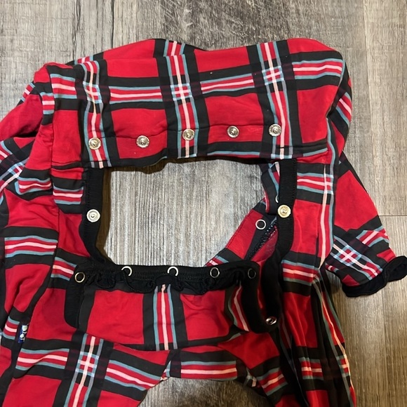 Kickee Pants Ruffle Coverall with snaps size 0-3M - Picture 8 of 9